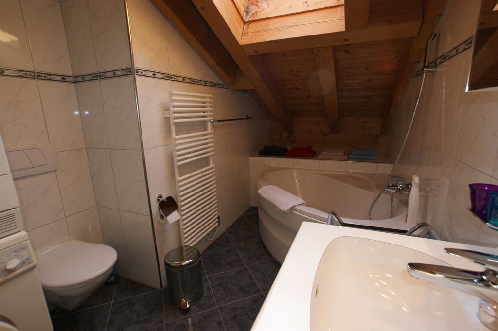 クロスタースGotschnablickアパートメント 部屋 写真